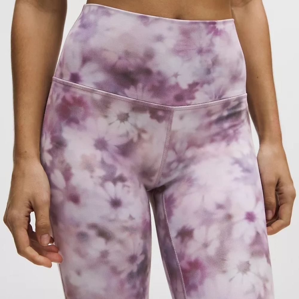 NWT Lululemon High Rise Leggings 25" - Meadow Haze Pink Multi - Picture 3 of 6